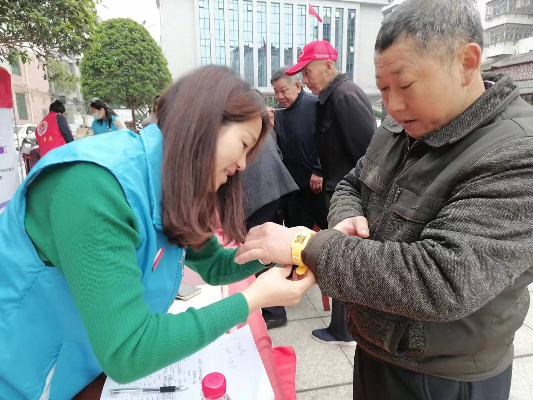 1683681882897870.jpg 1683681882897870.jpg