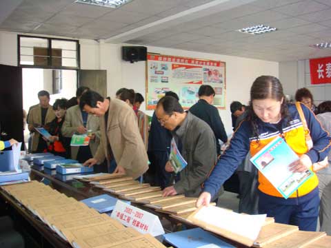 甘肅省計生協會組團參觀長泰縣“幸福工程”檔案管理 3.jpg