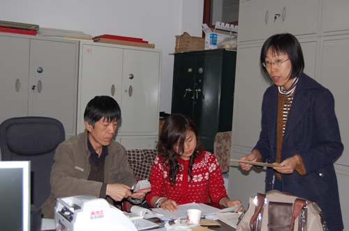 情系災區 關愛母親—中直機關積極開展為貧困母親捐款活動10.jpg