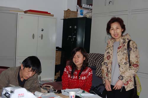 情系災區 關愛母親—中直機關積極開展為貧困母親捐款活動12.jpg