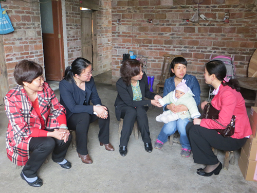 與受助家庭交流