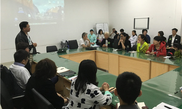 1461568123221355.jpg 黃球綸會長在培訓會上發(fā)言.jpg