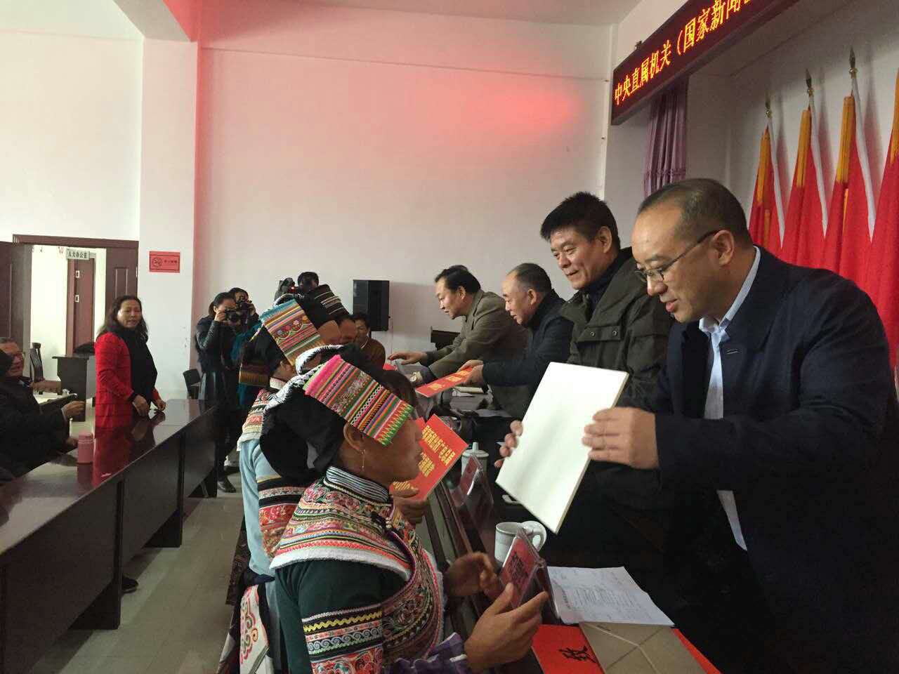 1480500962118513.jpg 638042305.jpg