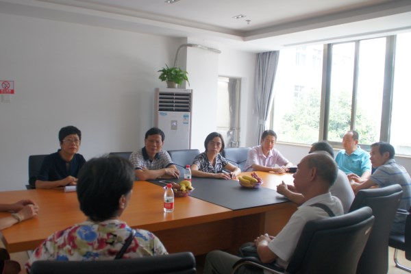 1499690207448477.jpg 與老人座談_副本.jpg