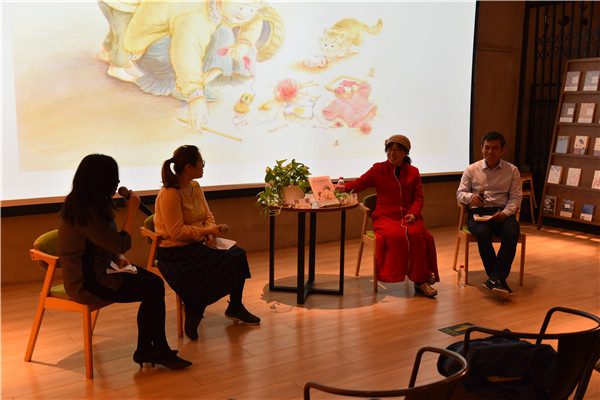 1509412050103345.jpg 《我依然愛你》現場照片-嘉賓對談(從左至右為:主持人、鐘彧、橙子、張貴勇)_副本.jpg