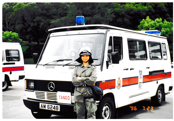 1520934695677449.jpg 6-當香港警司時的Mary.jpg