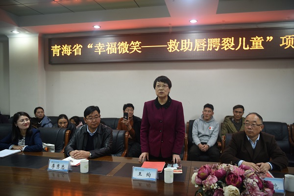 1542188484122171.jpg 青海省政協副主席王絢宣布項目啟動 600.jpg