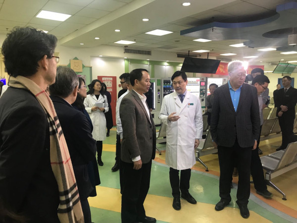 1552284646103702.jpg 王培安書記及兩會代表參觀母嬰小屋_副本.jpg