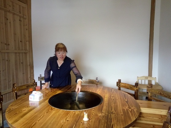 1554174160279921.jpg 傅巧斌工作照4.jpg