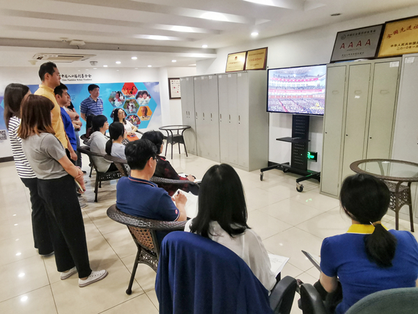 1559295274106443.jpg 認認真真做筆記_副本.jpg